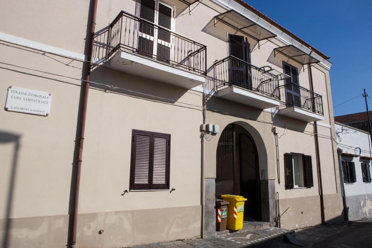 Airport House Apartment Наполи Екстериор снимка