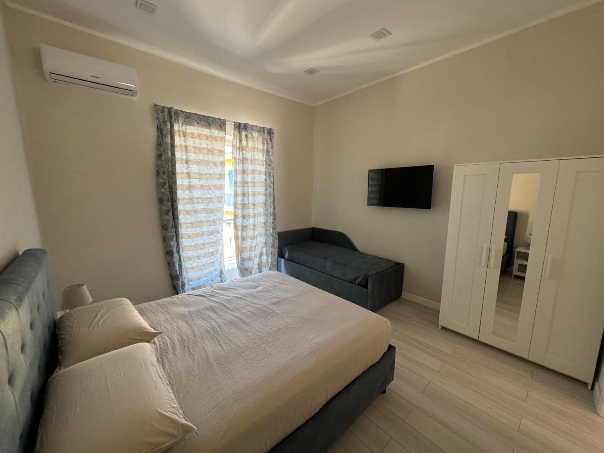 Airport House Apartment Наполи Екстериор снимка